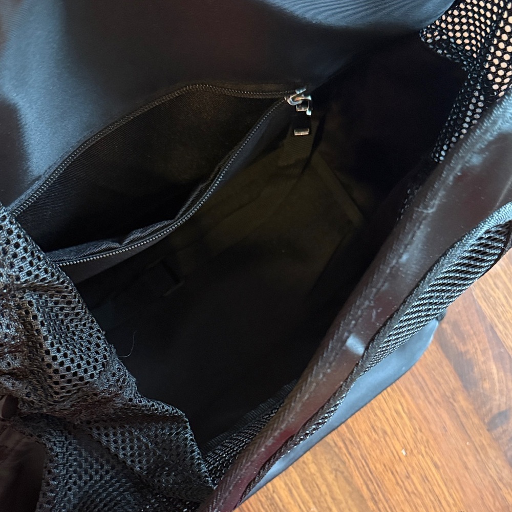 Pawtek - medium Black Sling Bag for dog - around 14lbs - Picture 6 of 7